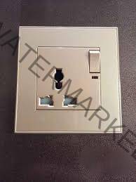 SMP-15amp-gold-socket-1.jpg